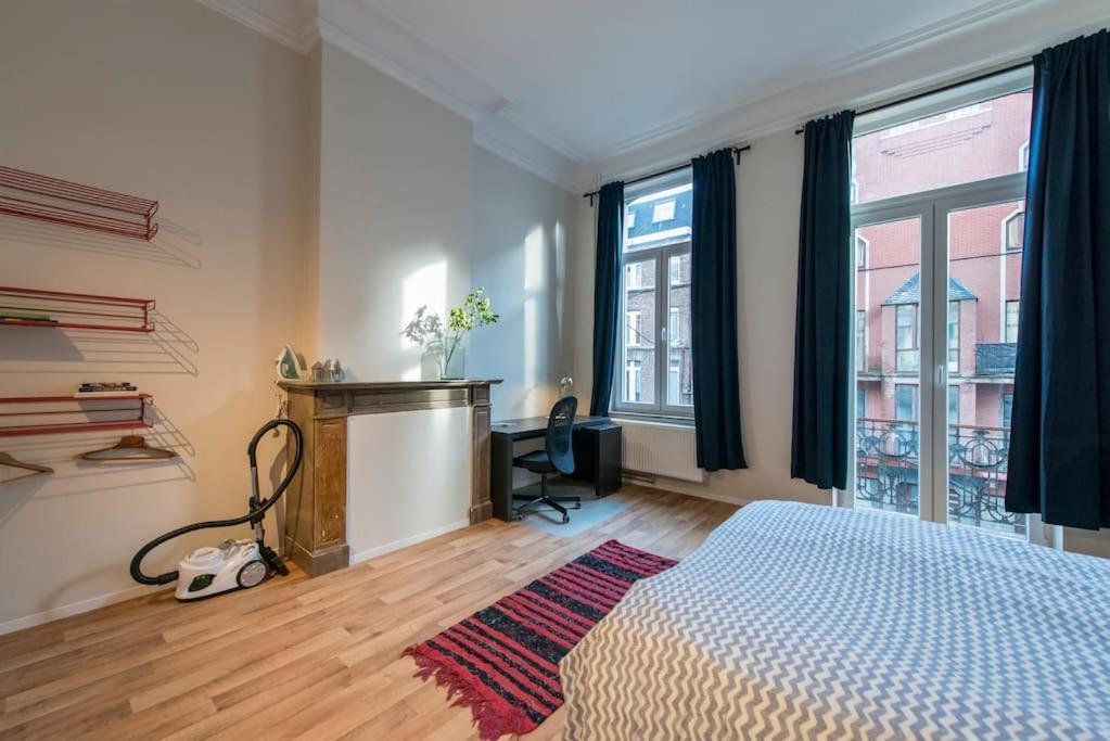 Joli Appartement 2 Chambres A Лиеж Екстериор снимка